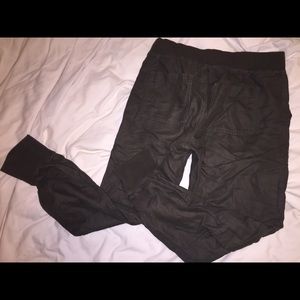 TNA Cargo Joggers